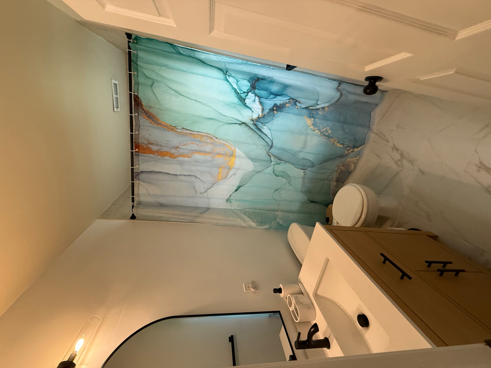 Newly updated 3 bedroom single family home - Photo 7