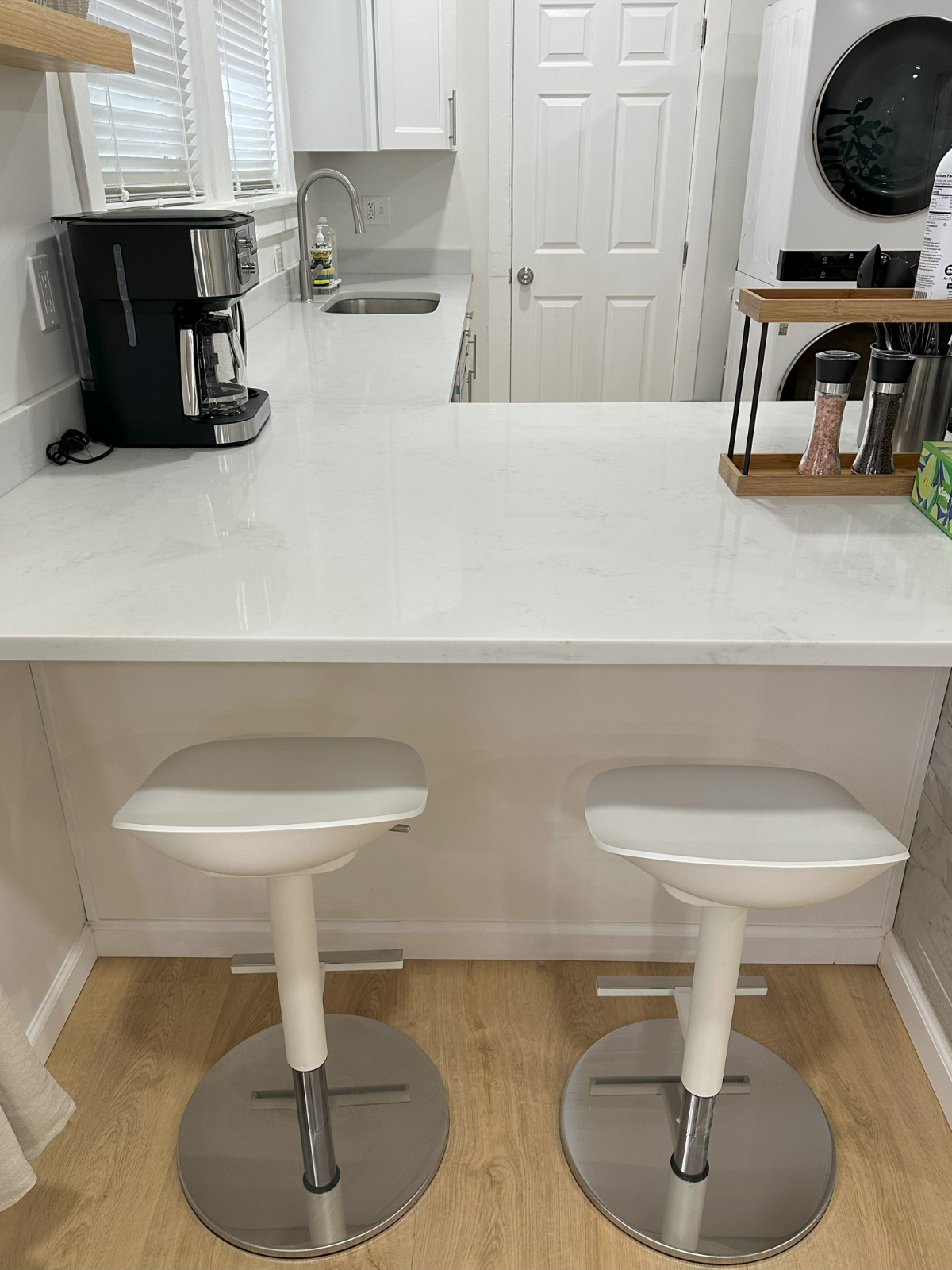 Modern Luxury Upgraded 3BR/2BA Apartment in the Heart of Squirrel Hill - Photo 5