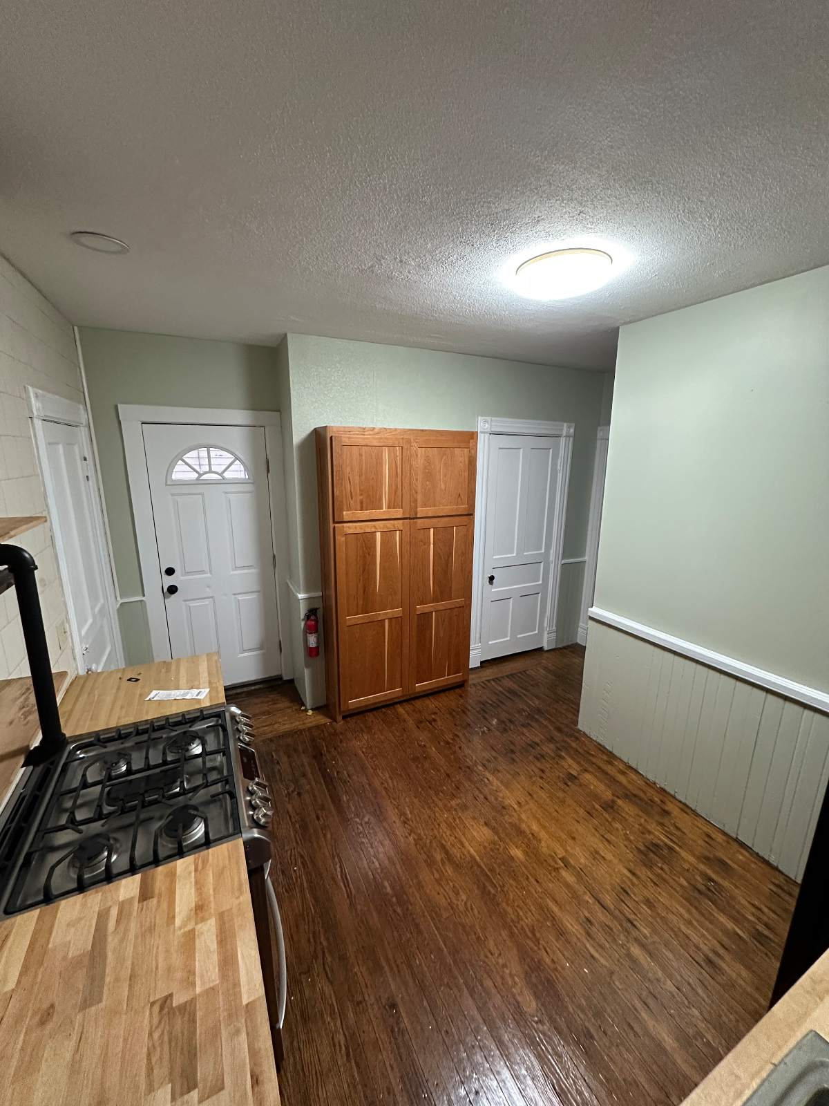 Adorable 2-bedroom apartment - Photo 3