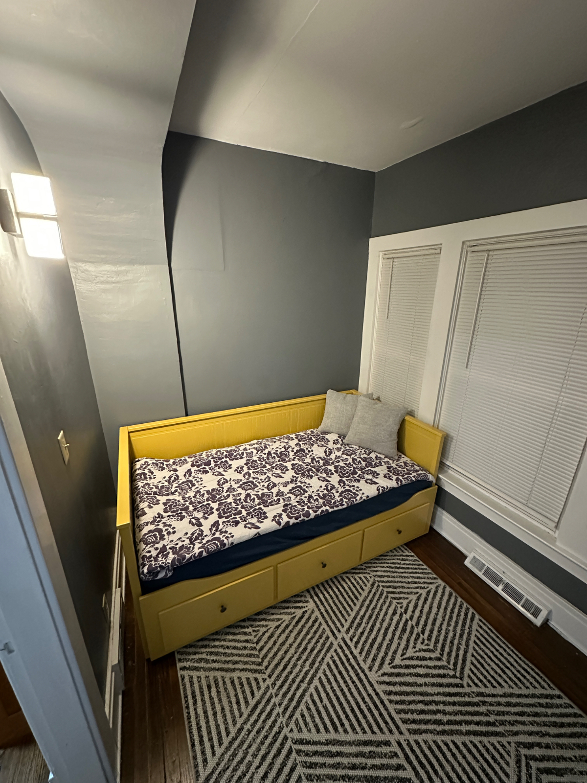 Adorable 2-bedroom apartment - Photo 8