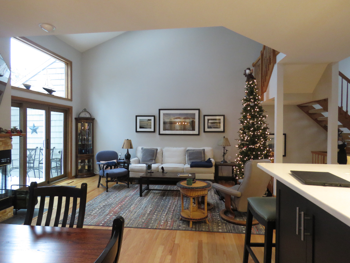 Green Harbour- Lake George Not Available for Summer Rental June-August - Photo 2