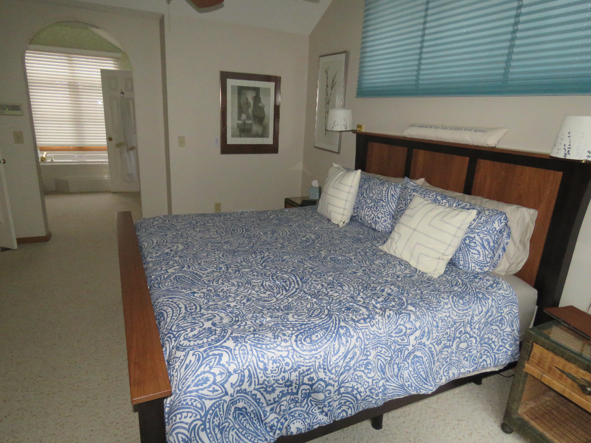Green Harbour- Lake George Not Available for Summer Rental June-August - Photo 10