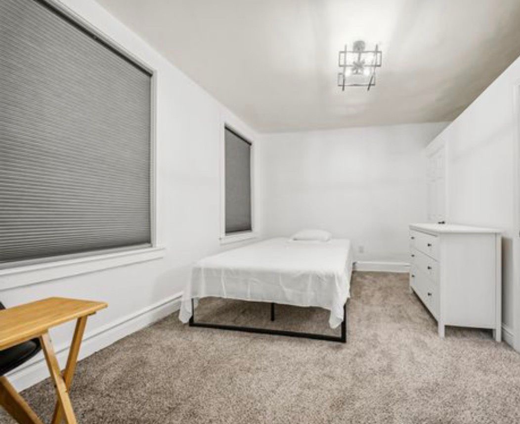Private room and bath in Columbia Heights - Photo 4