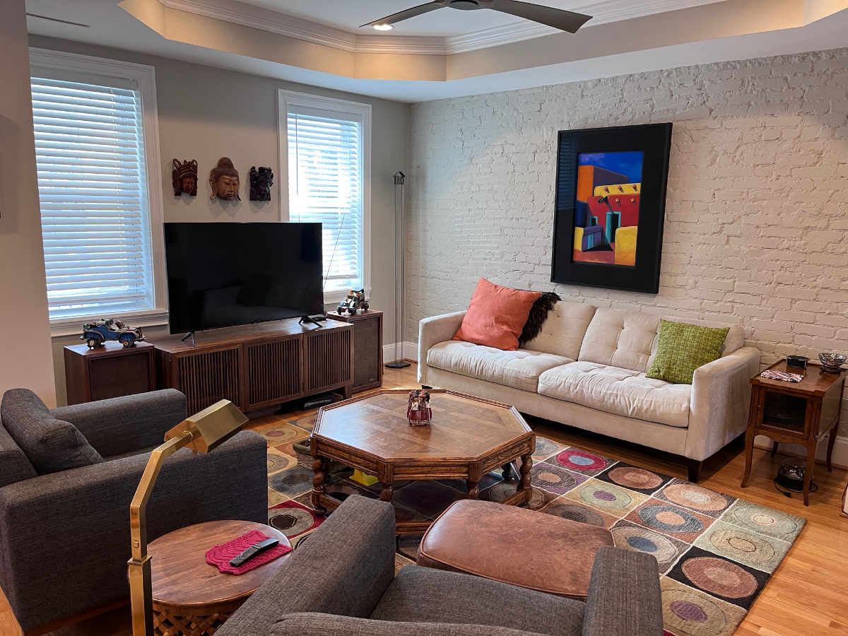 Beautiful Two Bedroom Row House in Washington DC - Photo 4