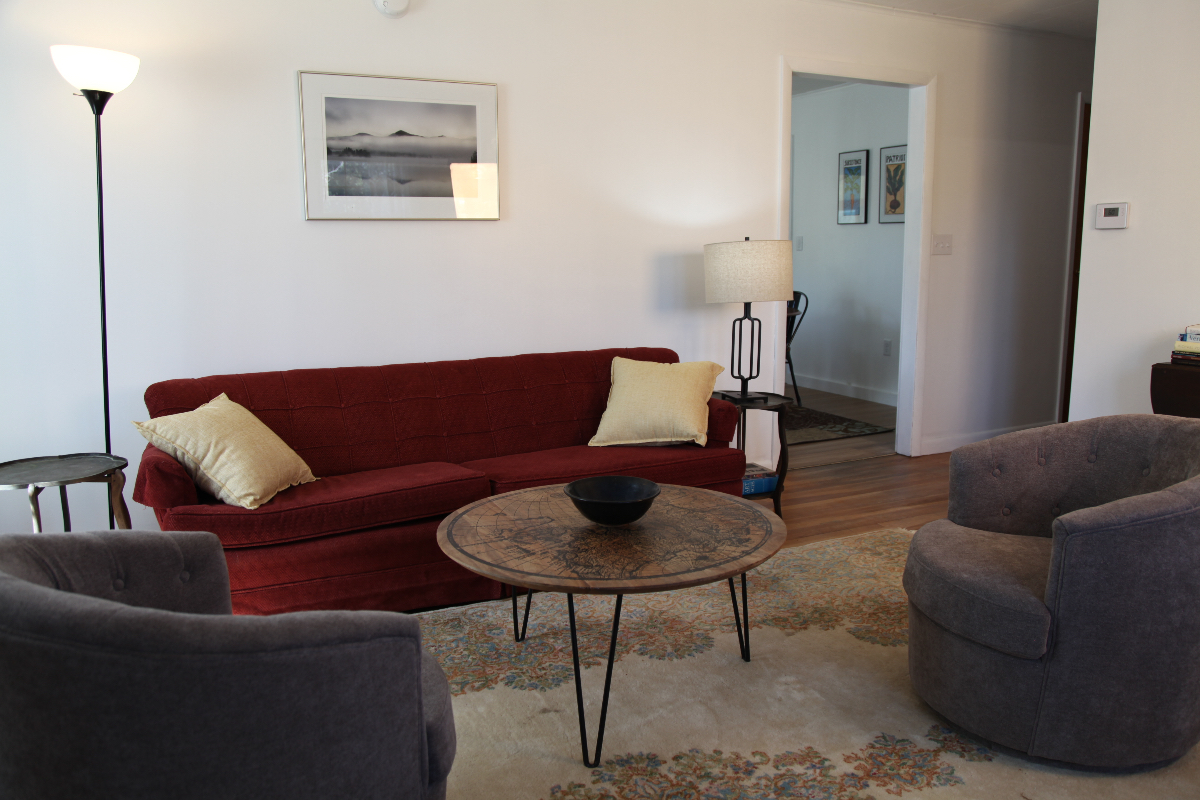 Renovated Two-Bedroom Home w/ New Kitchen, Garage, Yard and Views - Near Village Center - Photo 4