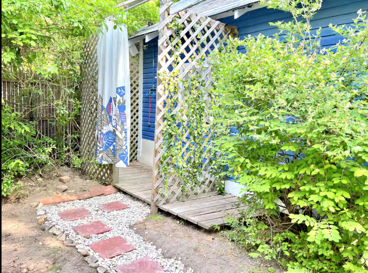 Cottage in East Marion by the Bay - Photo 10