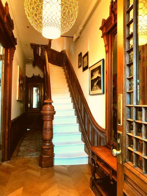 Huge Brooklyn Brownstone. 4 /5 large Bedrooms 3 Bathrooms 2 Kitchens. Washer Dryer. JMZ and AC Subw - Photo 1
