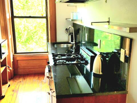 Huge Brooklyn Brownstone. 4 /5 large Bedrooms 3 Bathrooms 2 Kitchens. Washer Dryer. JMZ and AC Subw - Photo 3