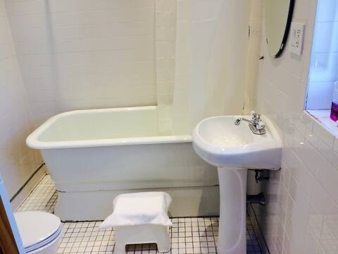 Huge Brooklyn Brownstone. 4 /5 large Bedrooms 3 Bathrooms 2 Kitchens. Washer Dryer. JMZ and AC Subw - Photo 5