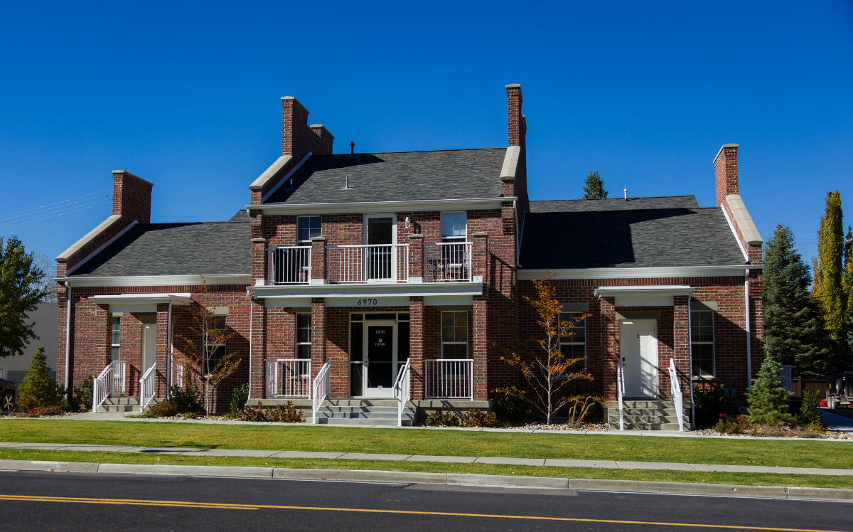 Amazing Location- New 2BR 1 BA Cottonwood Heights apartment near I-215 - Photo 11