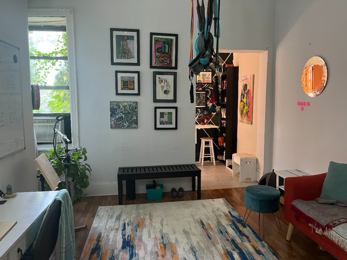 Charming Harlem Brownstone - Photo 2