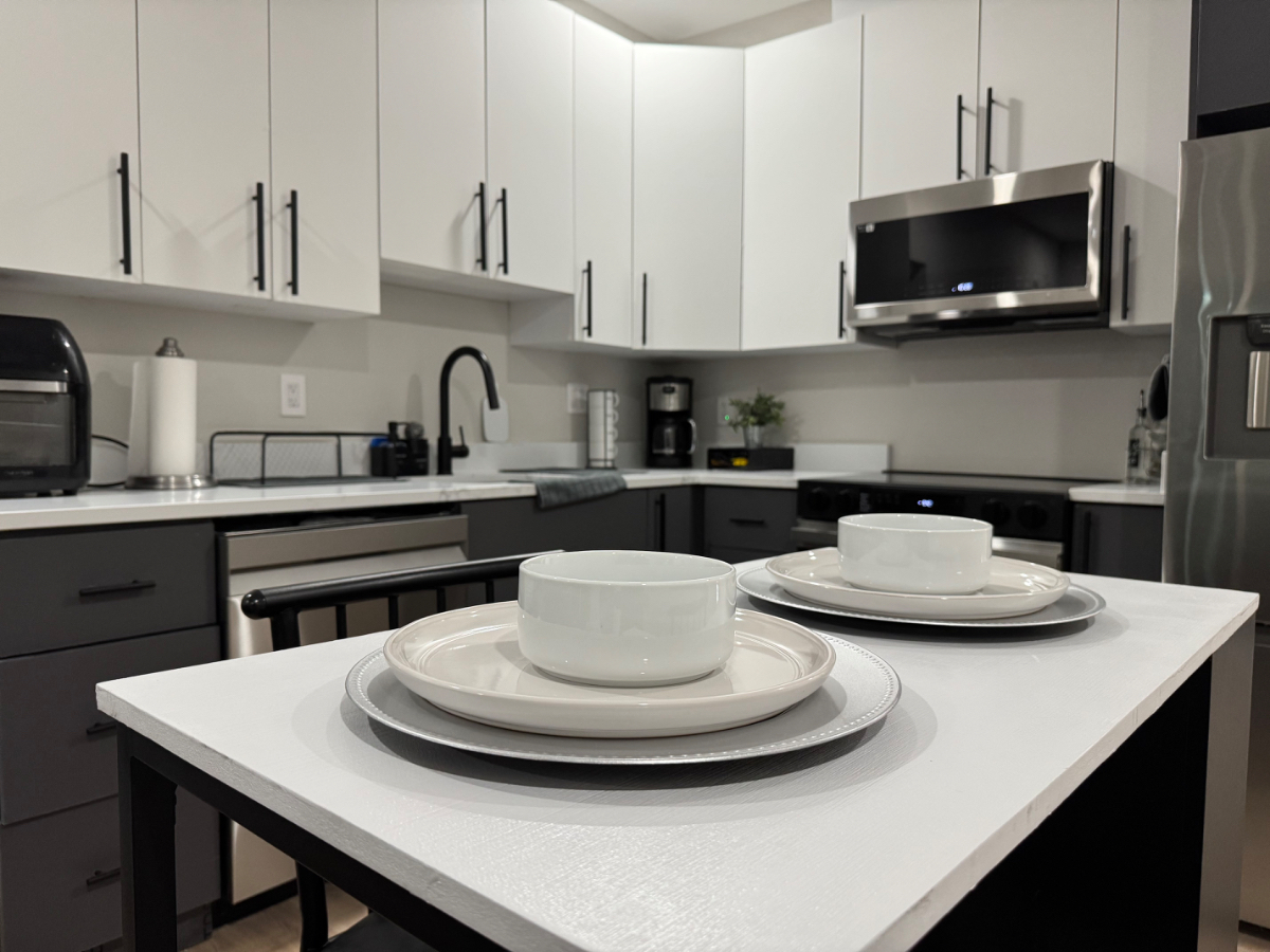 Modern DC 2BR 2BA Gem /15min Downtown / Fully staffed kitchen - Photo 4