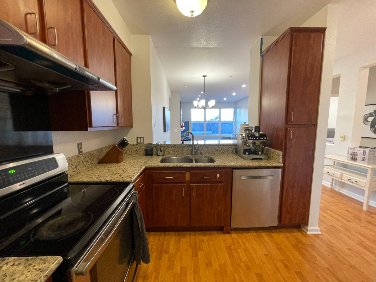 Waterfront Oasis, Centrally Located with Gated Entry - 2 Bed, 2 Bath - Photo 5