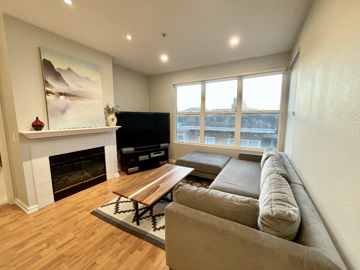 Waterfront Oasis, Centrally Located with Gated Entry - 2 Bed, 2 Bath - Photo 1