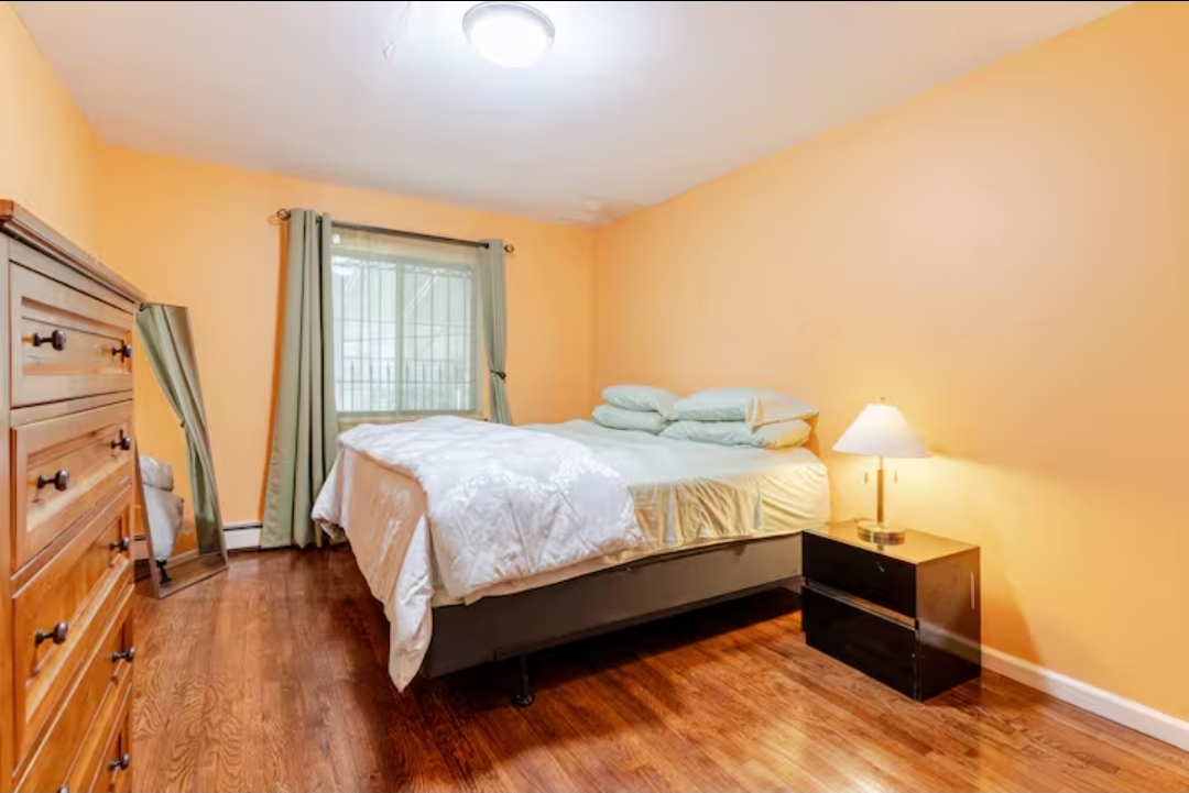 Cozy Master Room in Brooklyn - King Bed and... - Photo 4