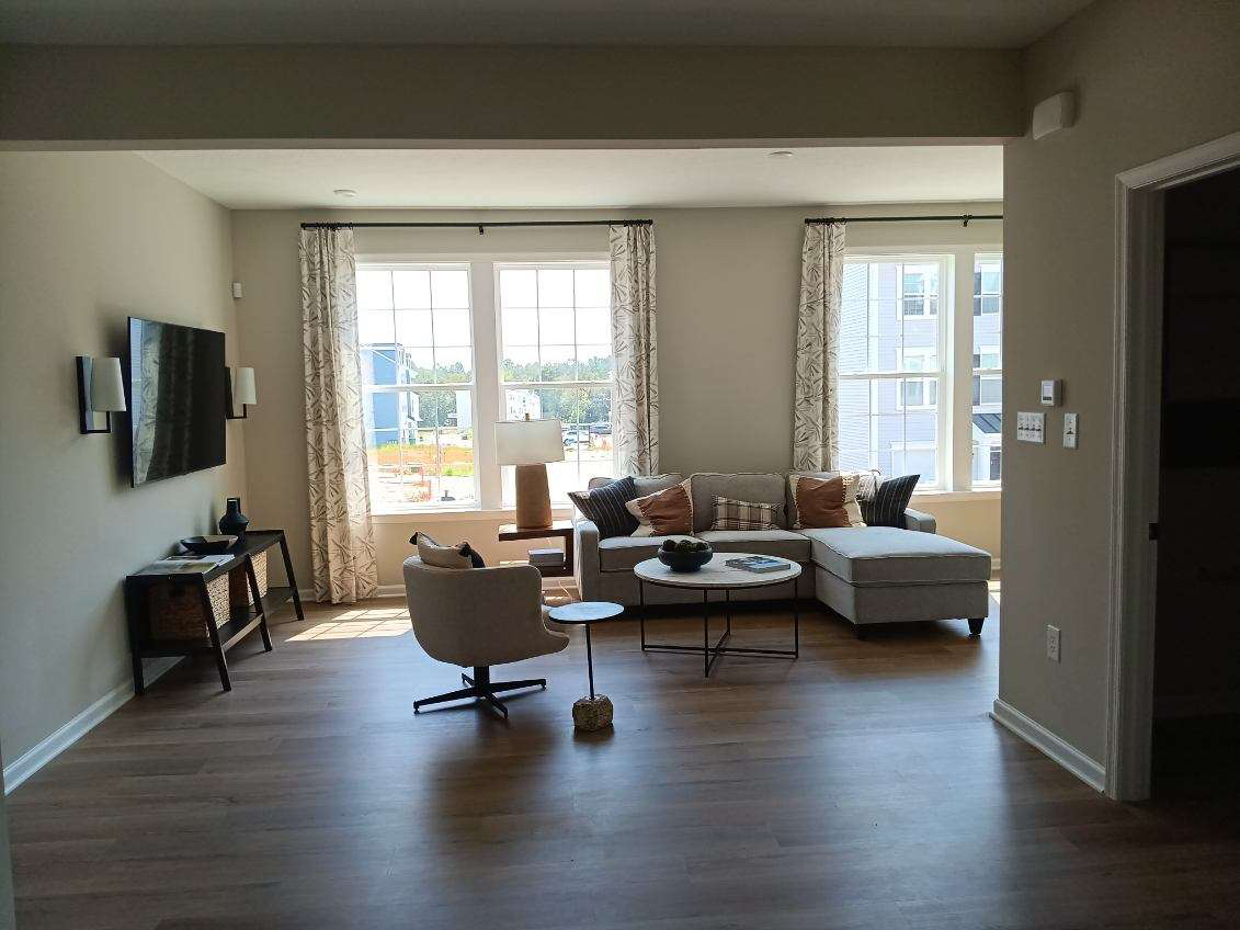 Room@Stonebridge 3 mi to UHC - Photo 2