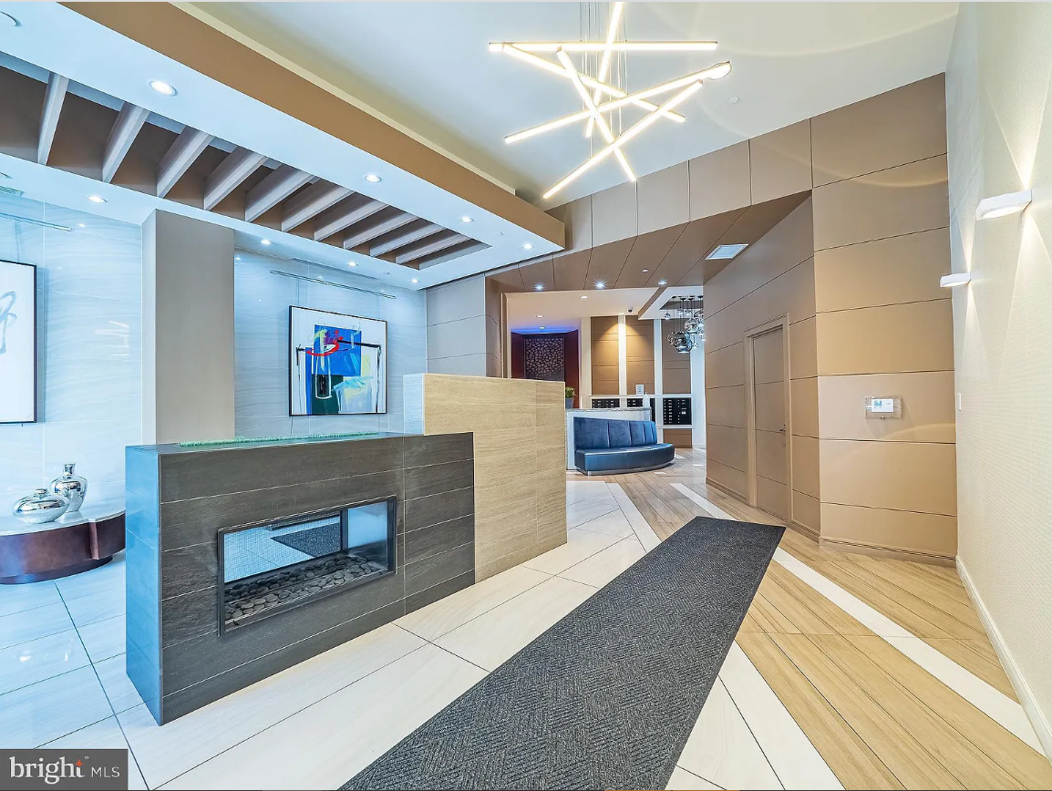 Bright studio in the heart of DC - Photo 11
