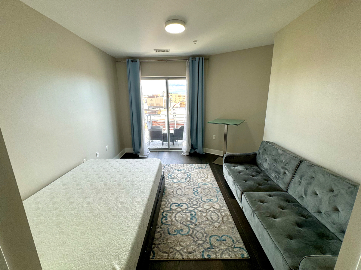 Bright studio in the heart of DC - Photo 4
