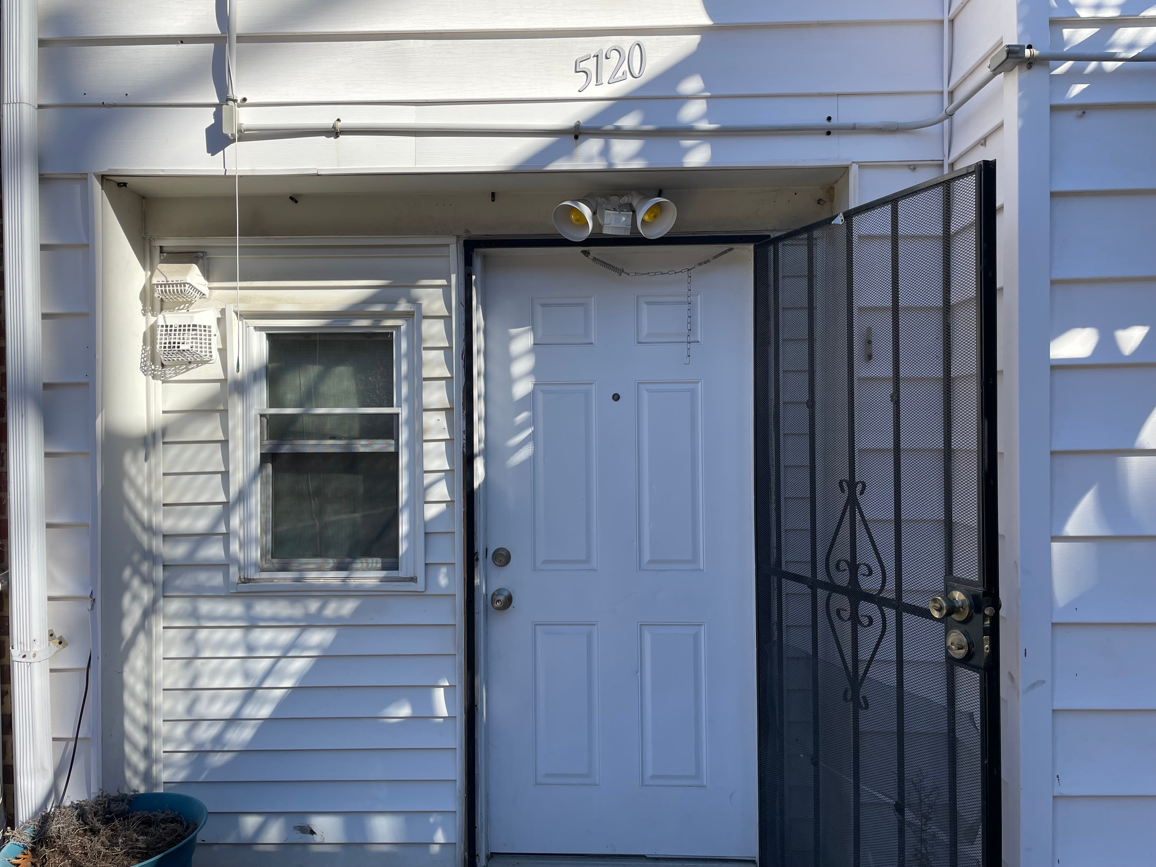 Cozy & Convenient 1BR apt with private entrance in NW DC - Photo 2