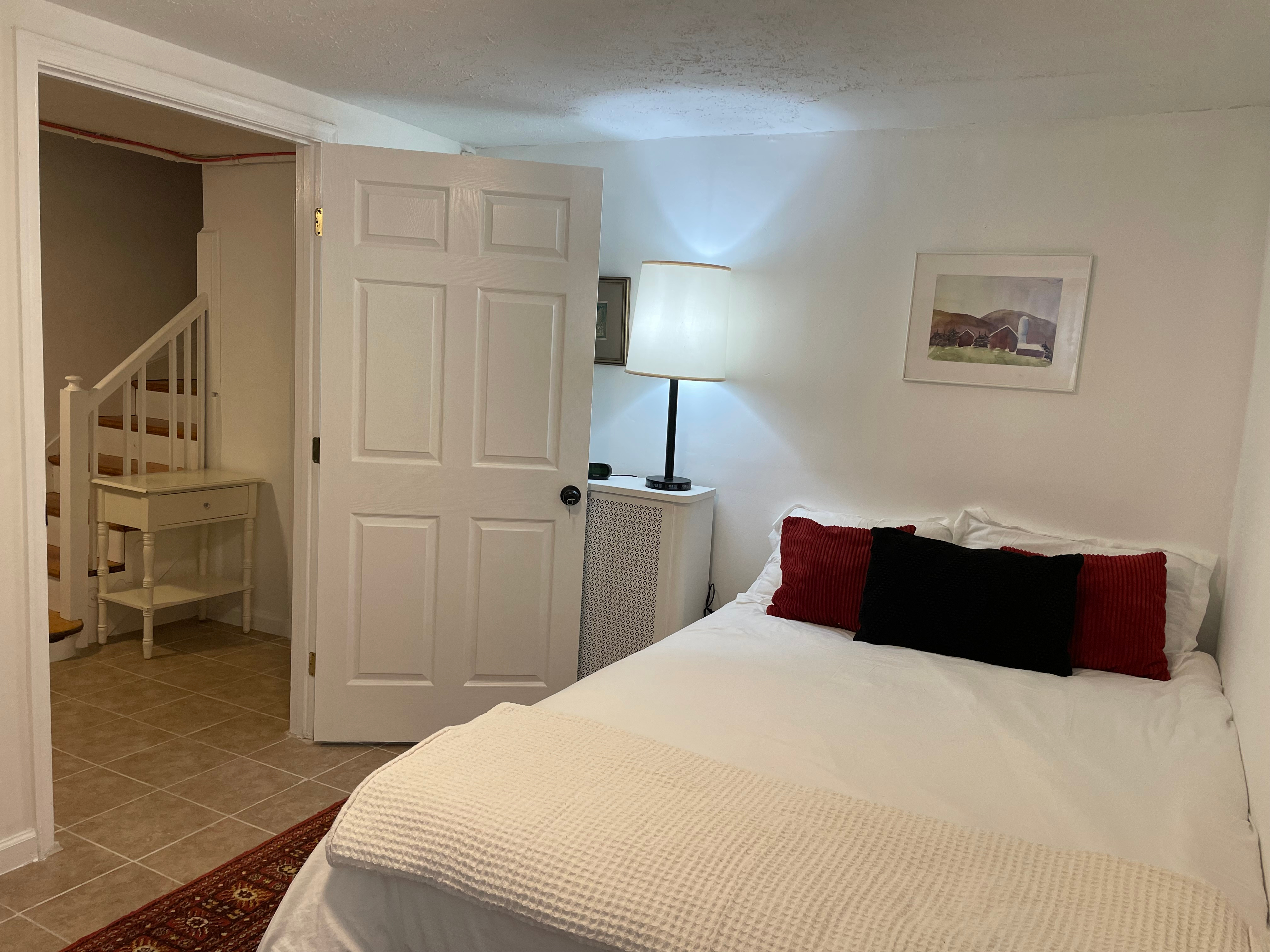 Cozy & Convenient 1BR apt with private entrance in NW DC - Photo 12
