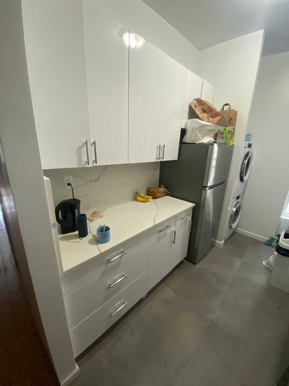 Upper West 3bed/1bath w/ NEW Kitchen, Bath, W/D - Photo 2