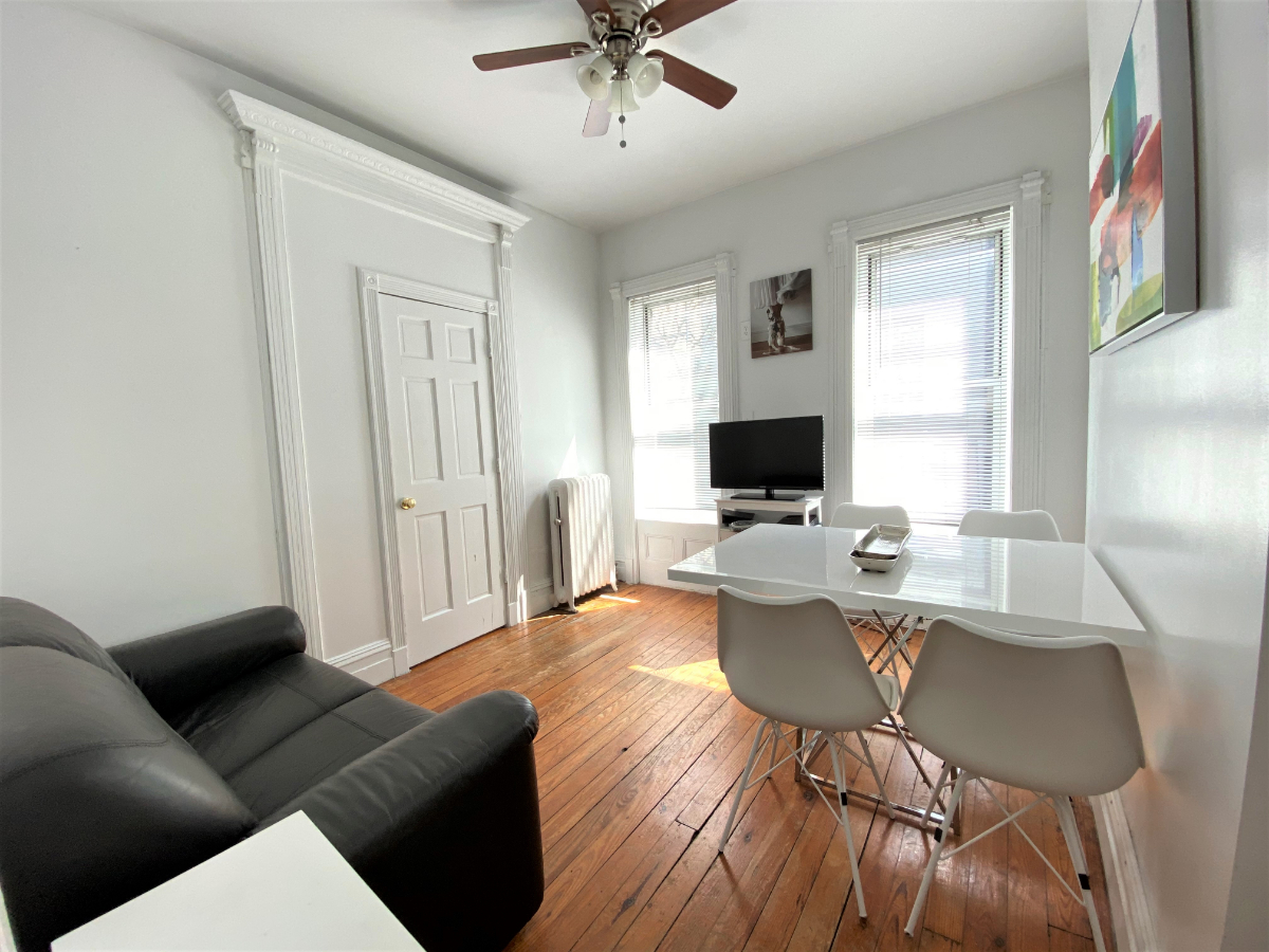 Upper West 3bed/1bath w/ NEW Kitchen, Bath, W/D - Photo 4
