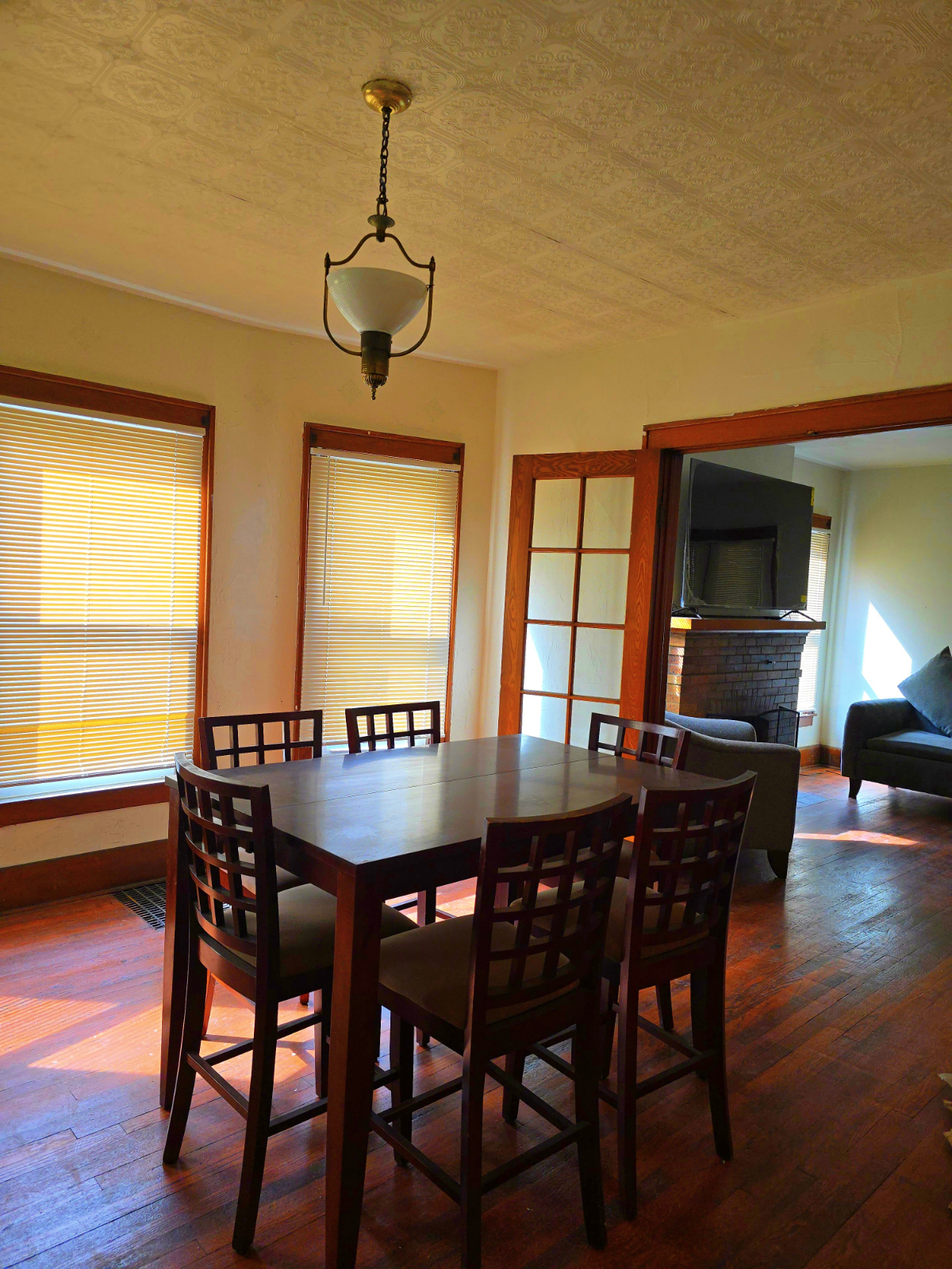 Entire 2 Bedroom Home in Syracuse - Photo 3