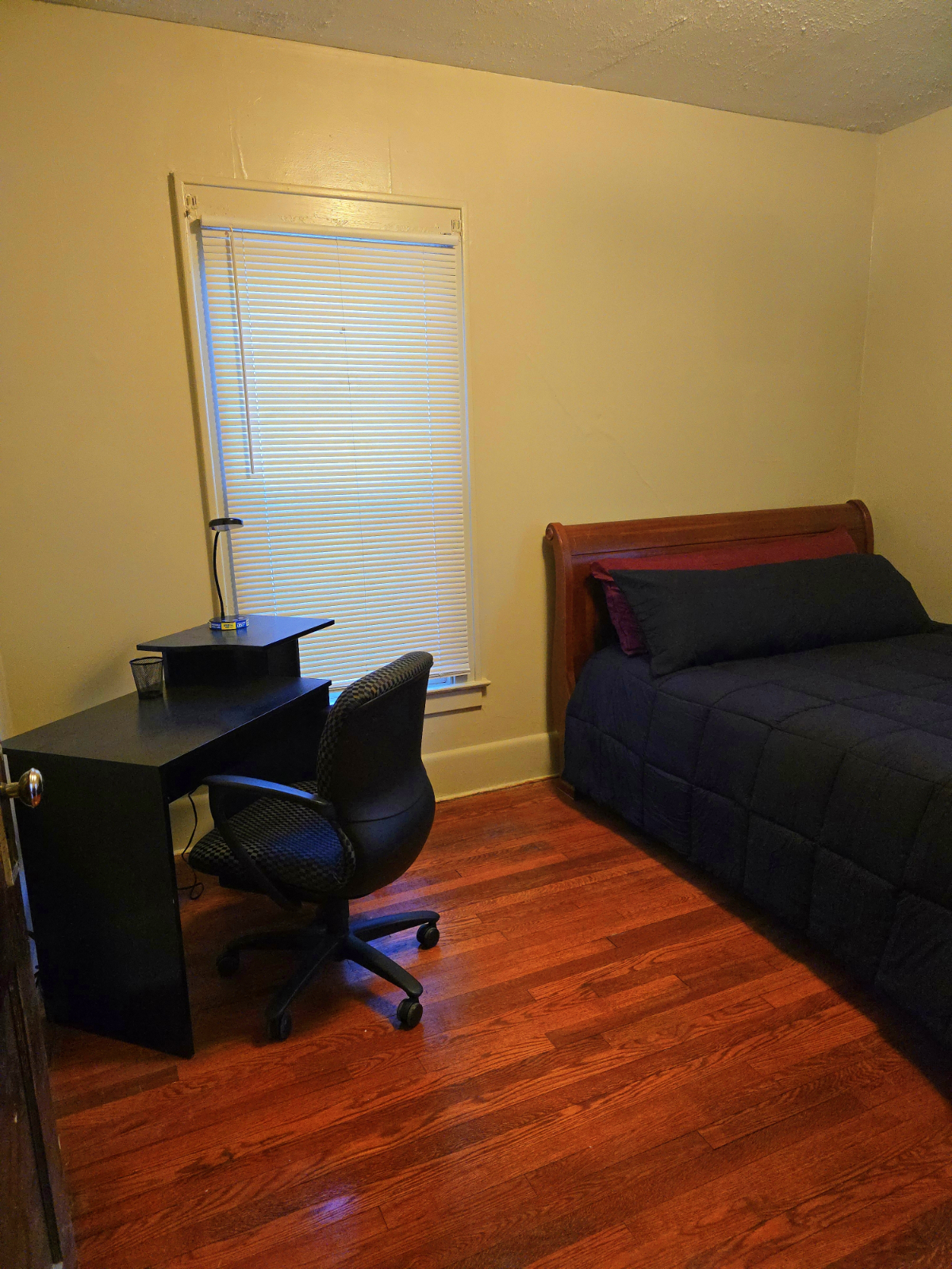 Entire 2 Bedroom Home in Syracuse - Photo 8