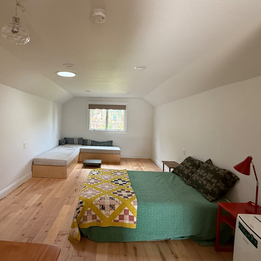 Private Large Vallejo Studio - Photo 2