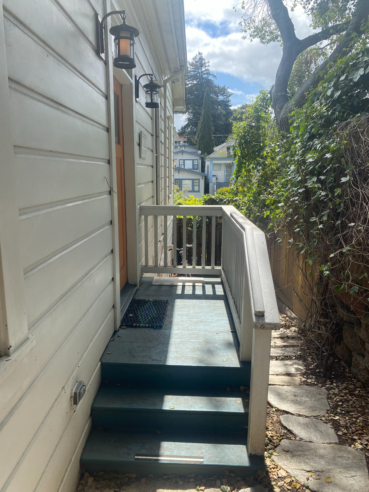 Private Large Vallejo Studio - Photo 6