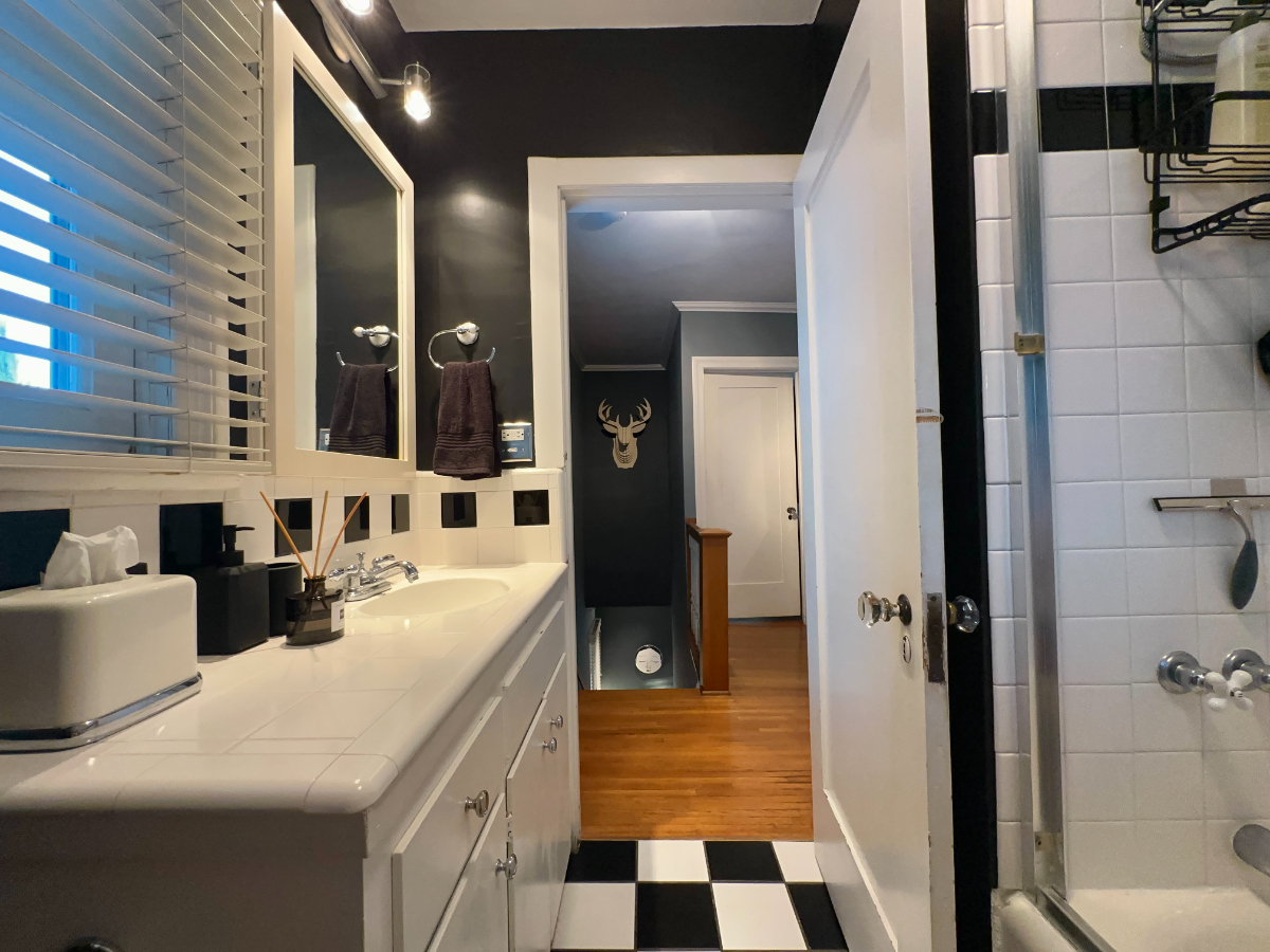 Private Room, Bathroom in Walkable Fairfax District - Photo 6