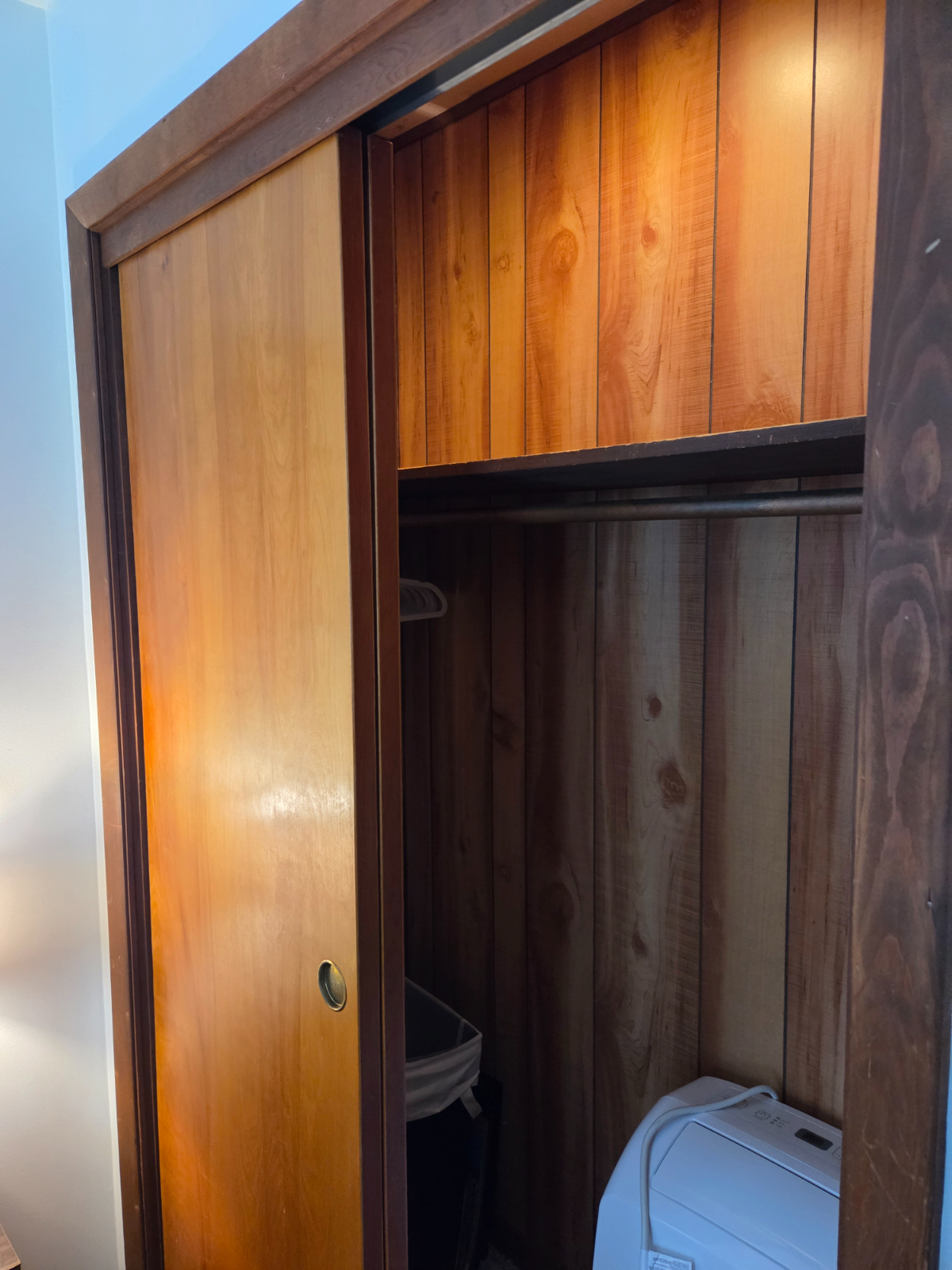 Single Room w/ Lake Views - Photo 5
