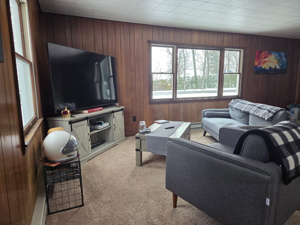 Single Room w/ Lake Views - Photo 11