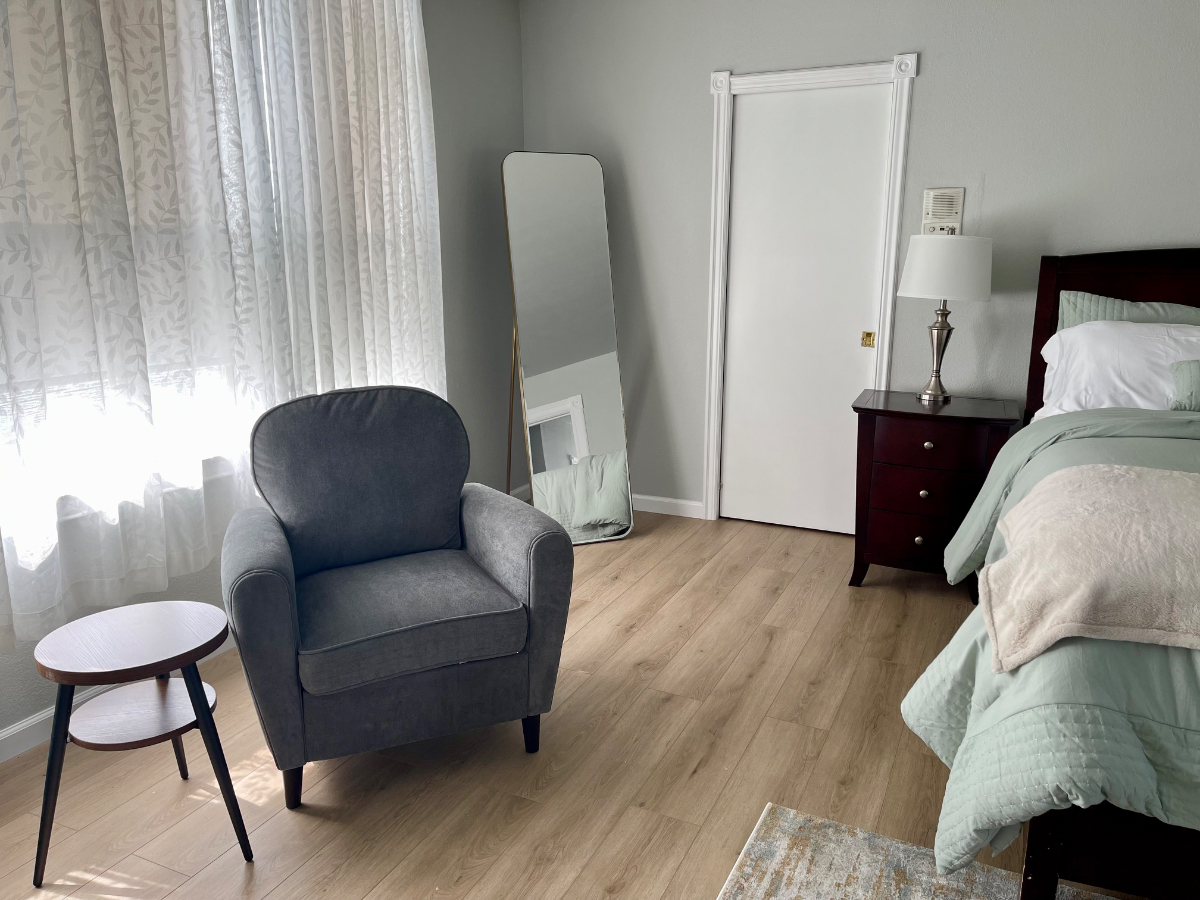 Bright Furnished Room in Quiet SF Home (Video Tour) Room 1 - Photo 3