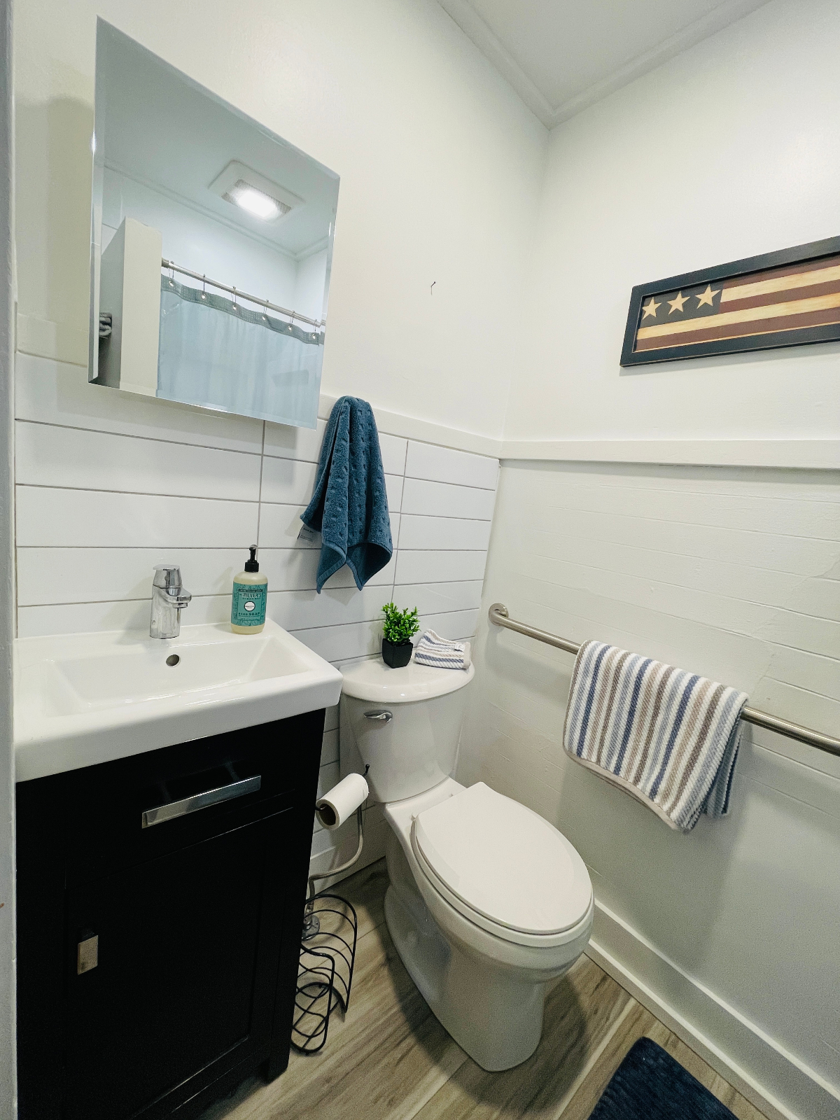 Spacious 1 Bedroom/1 Bath Apartment - Photo 9
