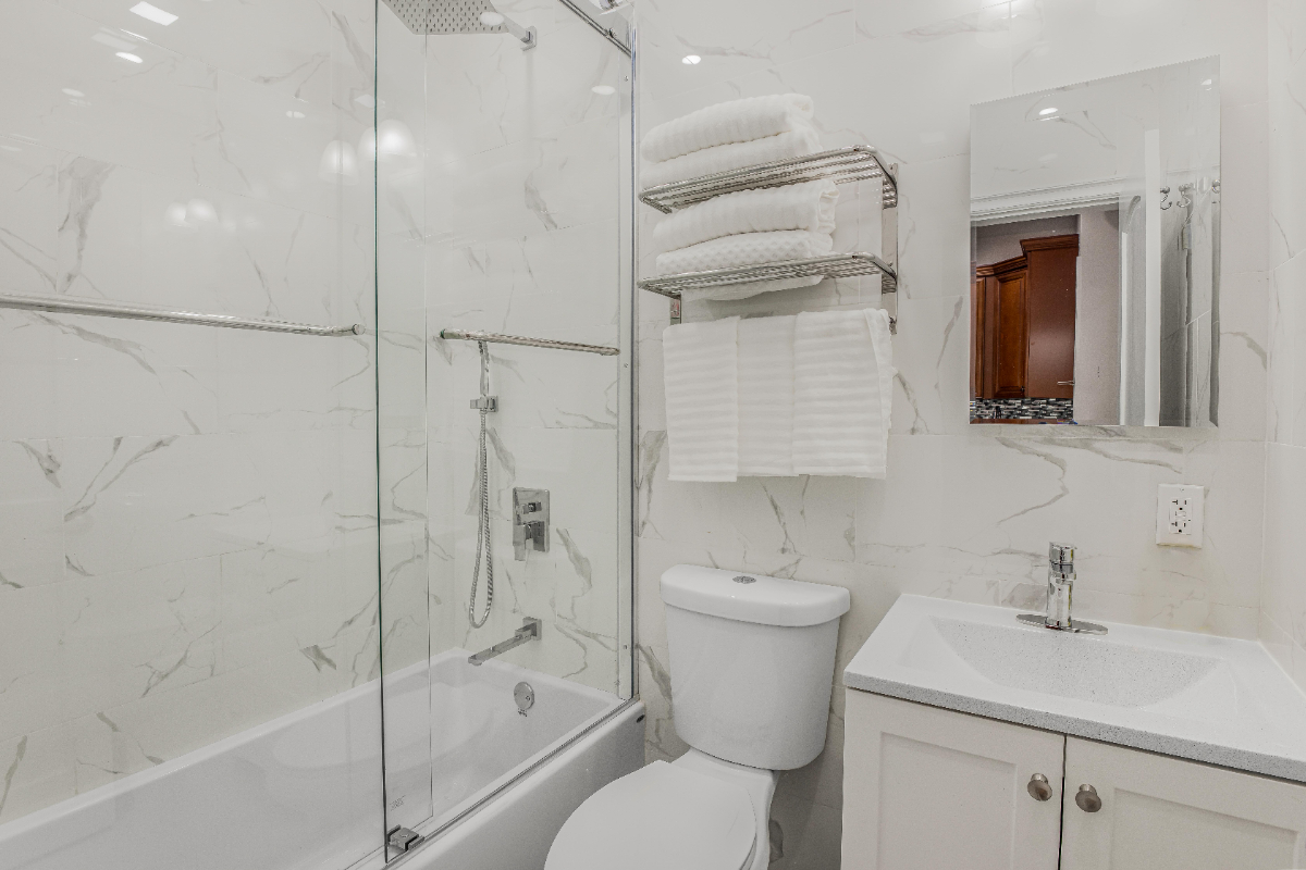 2 BEDROOM AND 2 BATHROOMS - Photo 1