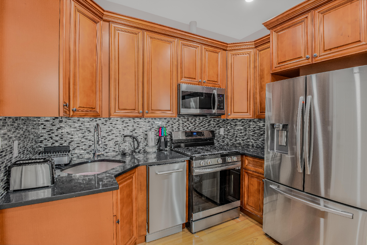 2 BEDROOM AND 2 BATHROOMS - Photo 8