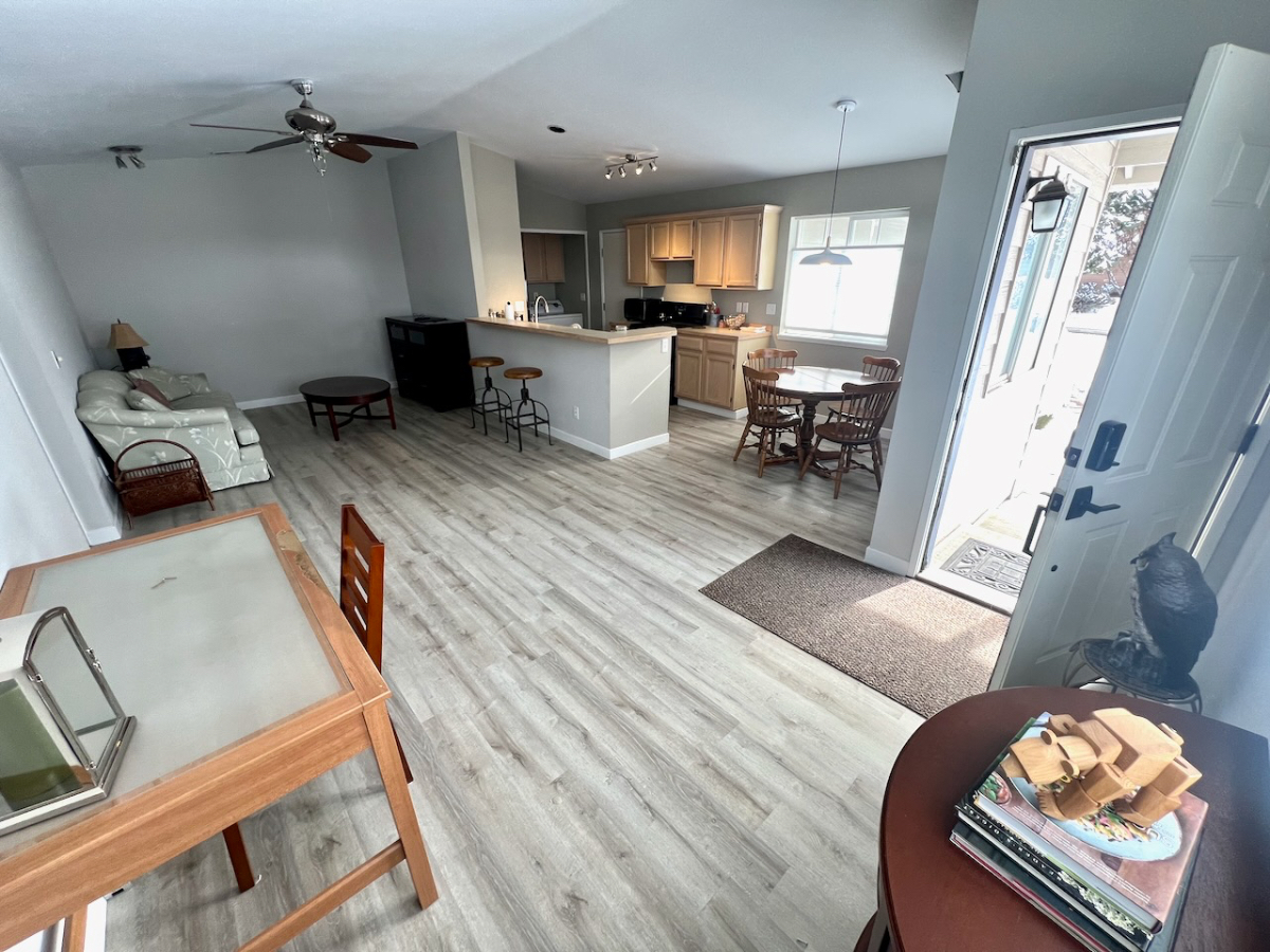Remodeled Pilot Butte Duplex - Photo 2