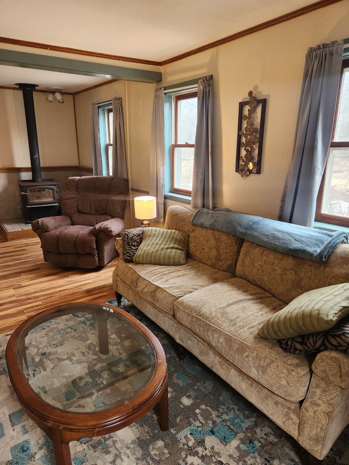 Spacious Waterbury Home. All utilities included - Photo 9