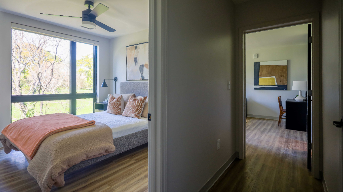 One Bedroom Apartments - Photo 7