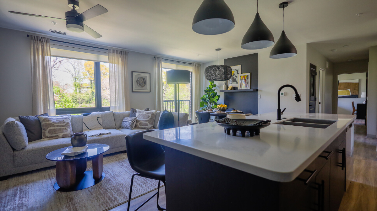One Bedroom Apartments - Photo 3