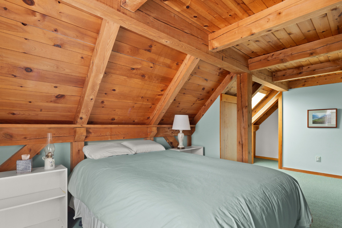 3-Bedroom Farmhouse w/ Views, Pond, & Close to Skiing, Hospitals, Breweries - Photo 9