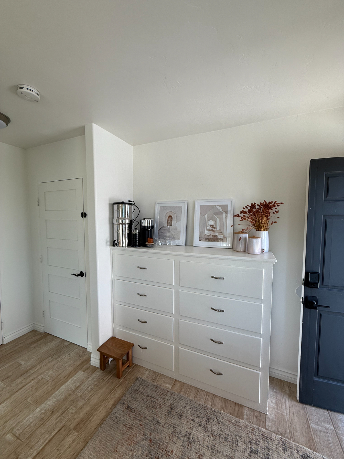 Bright Beachside Studio with Private Patio & Detached Office - Photo 4