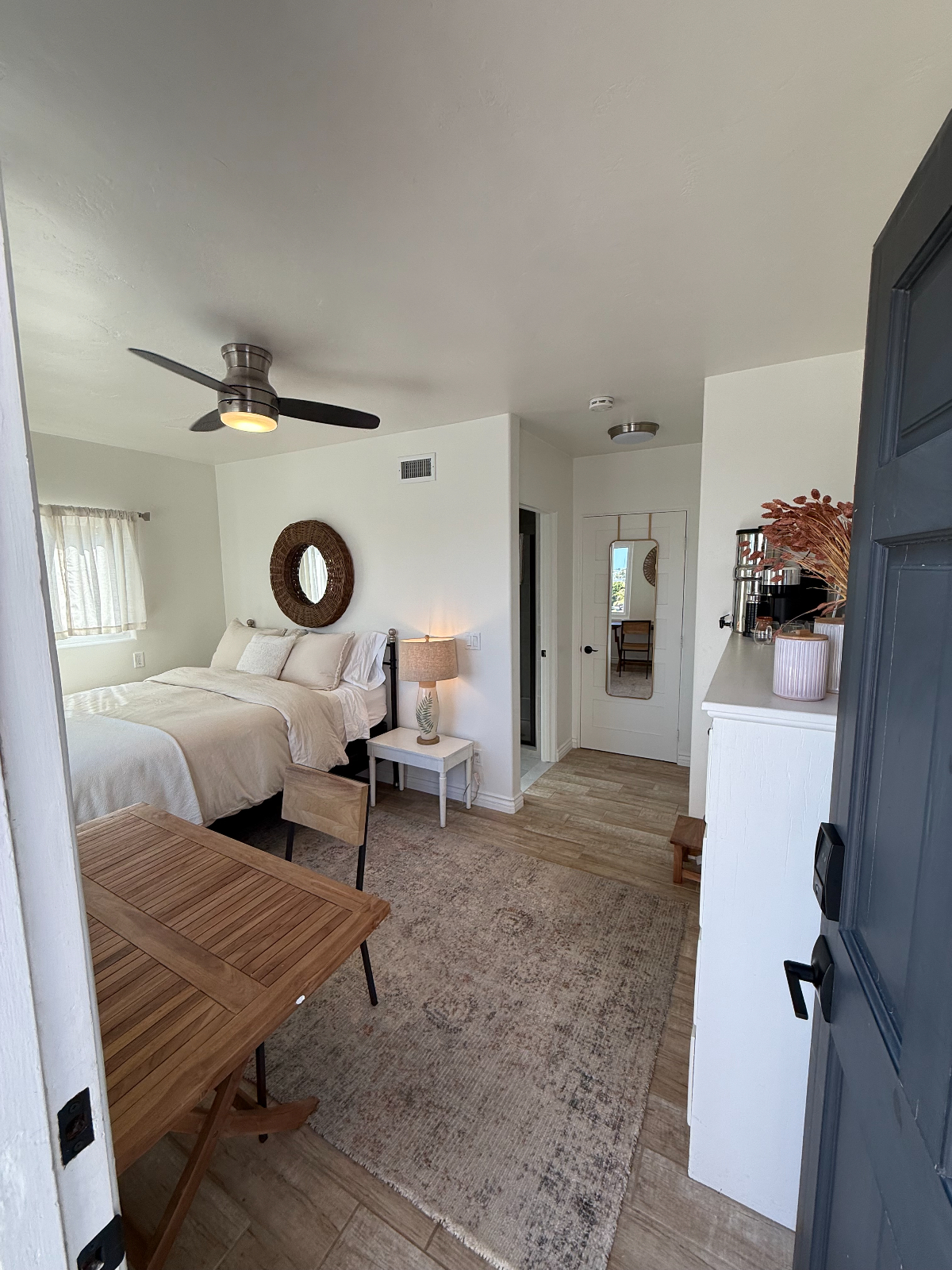 Comfy Private Studio Near the Beach