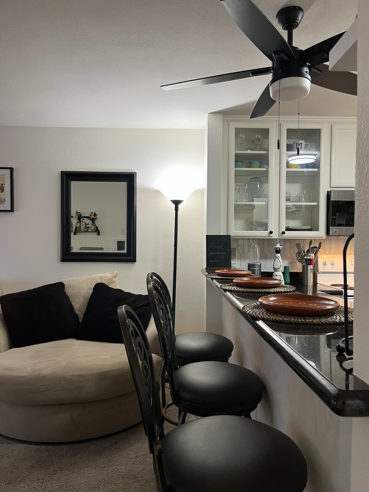 COZY CONDO IN THE THRIVING NORTH PARK NEIGHBORHOOD FEATURING 1 BED/1BATH, POOL, SAUNA, BBQ, DESIGNATED PARKING AND A SECURE BUILDING - Photo 6
