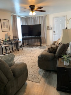 Casa Blanca with 4 Bedrooms, 2 full Bathrooms and Furnished - Photo 3
