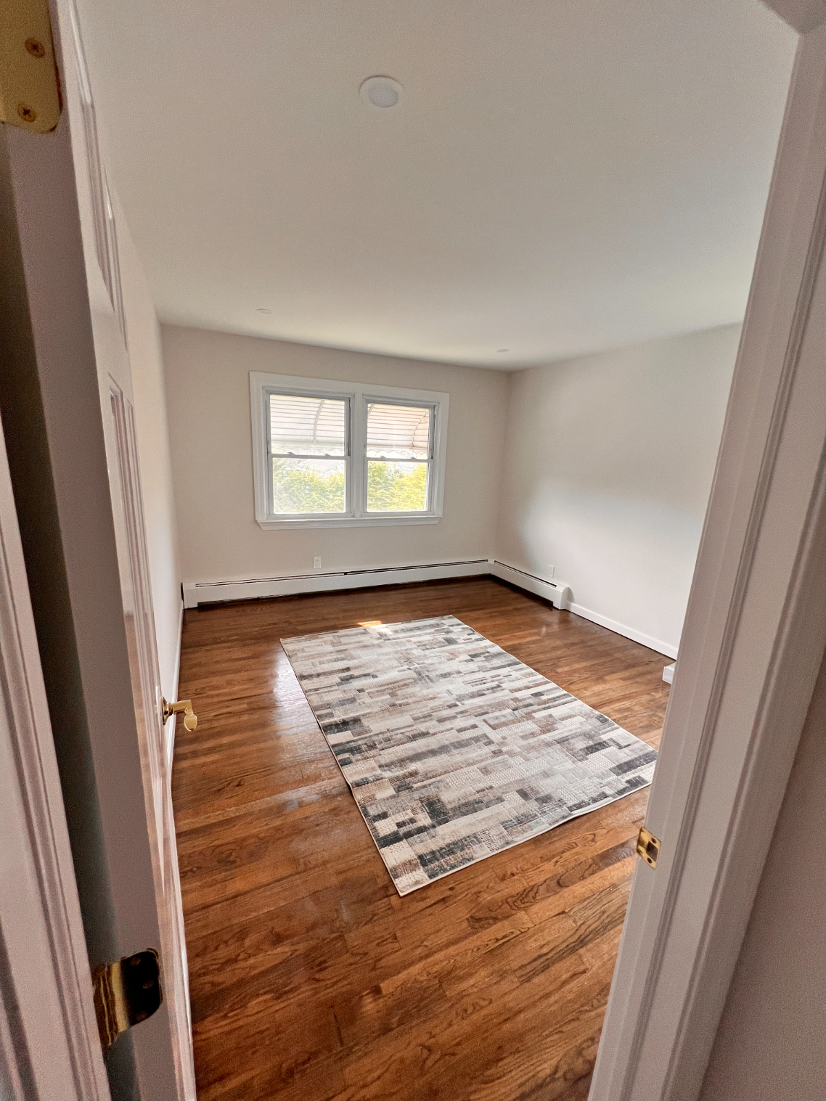 NEW 2 bedroom apartment UTILITIES INCLUDED - Photo 2