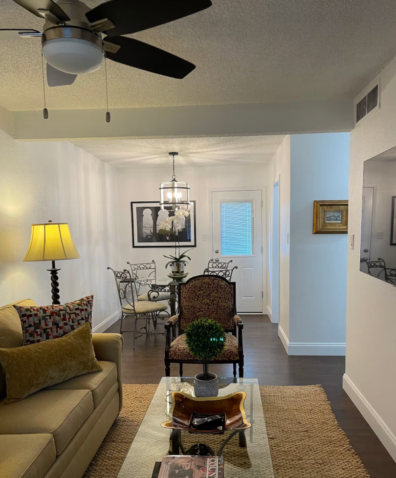 Suite Two - Photo 3