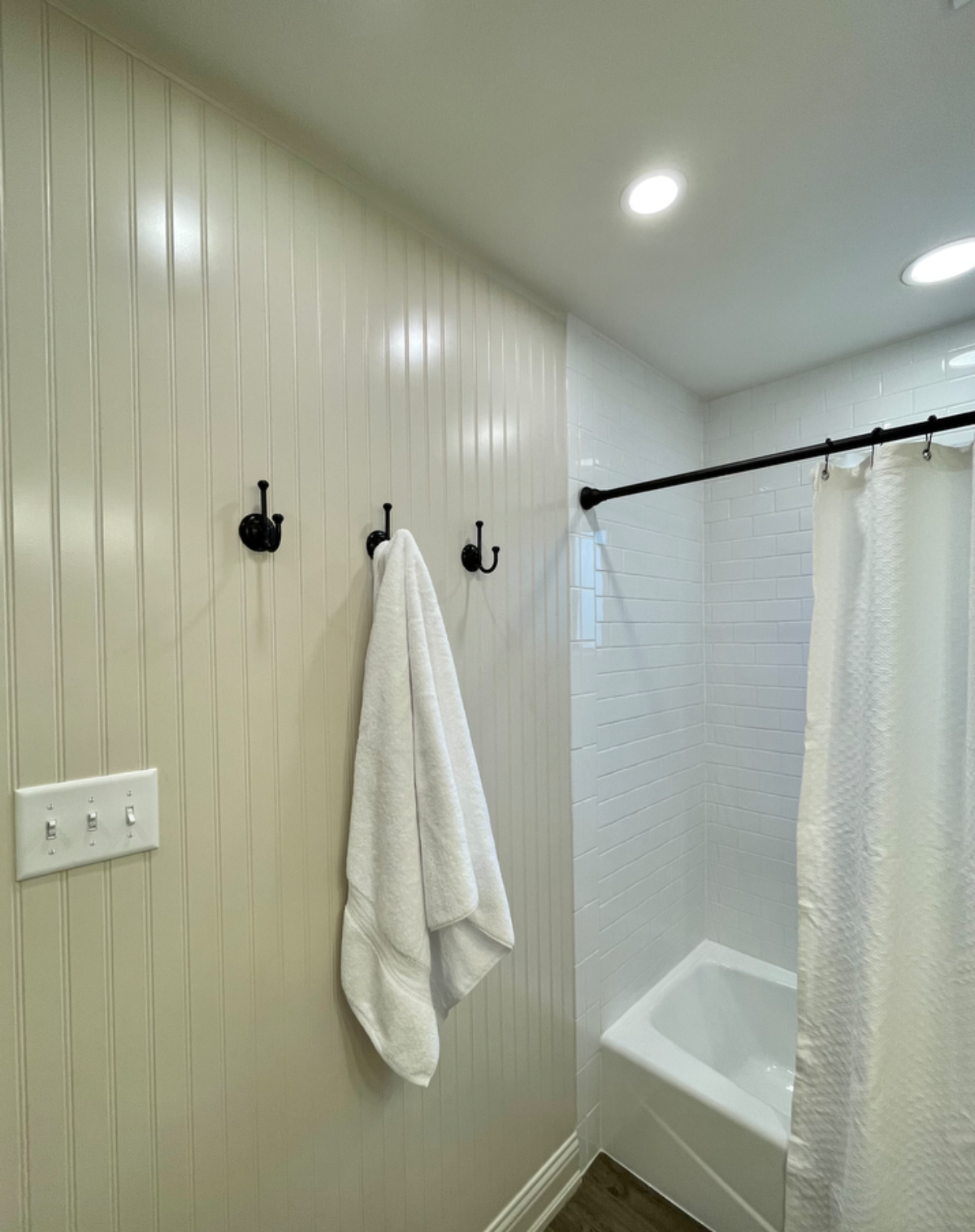 Suite Two - Photo 9