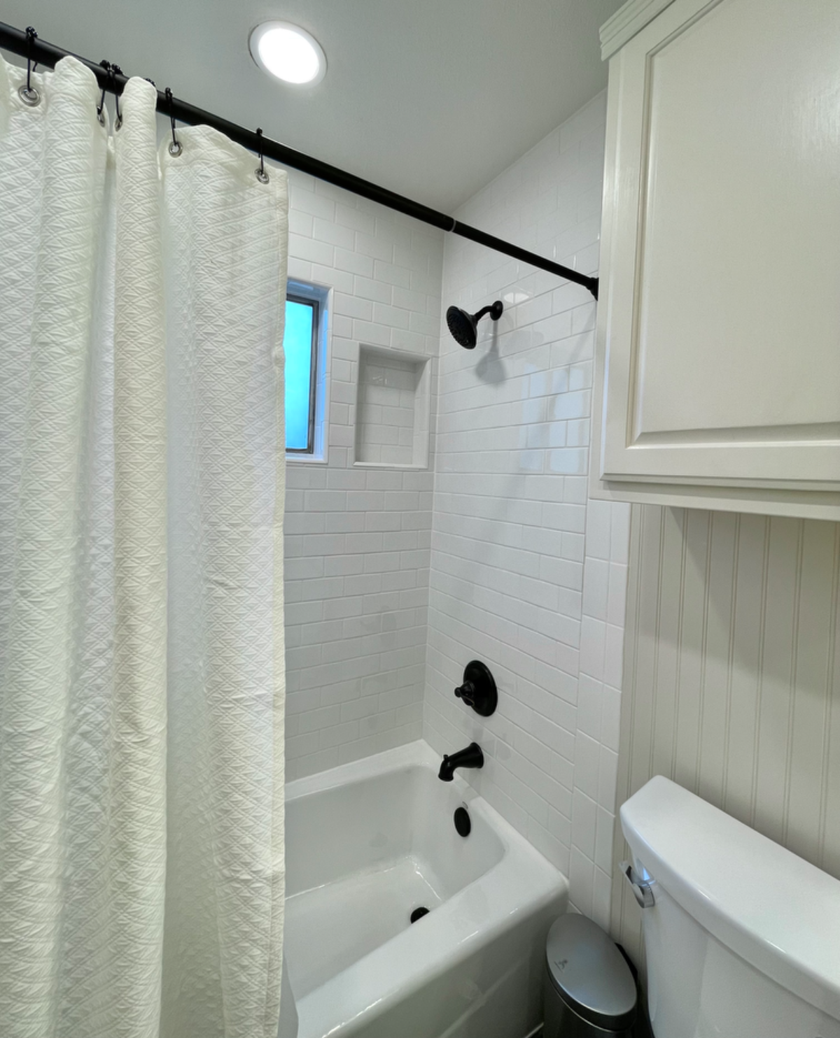 Suite Two - Photo 10